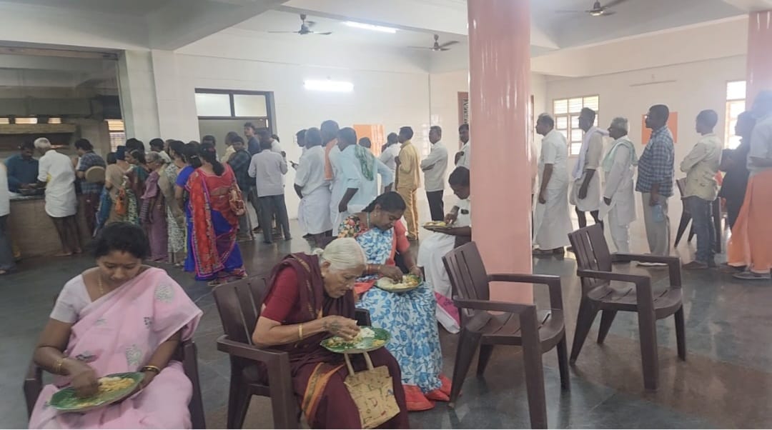 472749766_122135715956448742_4250613614984748669_n